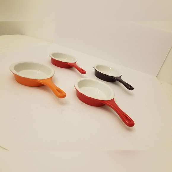 Set of 4 Modern Gourmet Foods Stoneware 5" Pie Tart Quiche Baking Dish - Picture 3 of 13